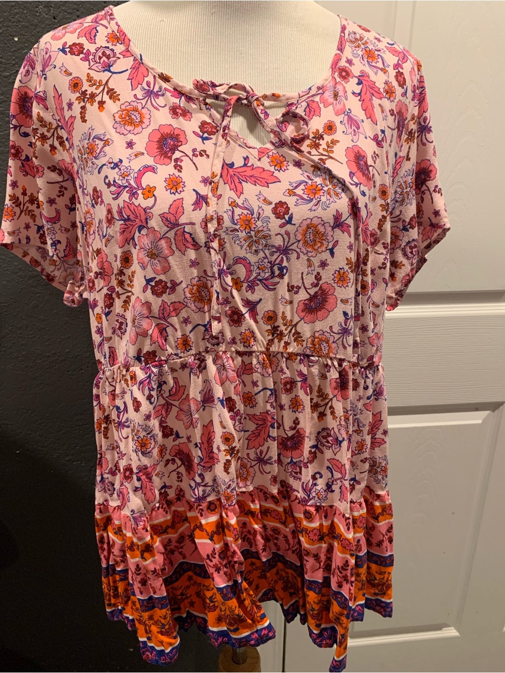 torrid Pink Floral Tie-Neck Peplum Tunic with Orange Border